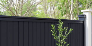 Choosing the Right Modern Composite Fencing Material for Your Outdoor Space